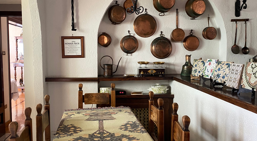 Photo of Vesuvius Views