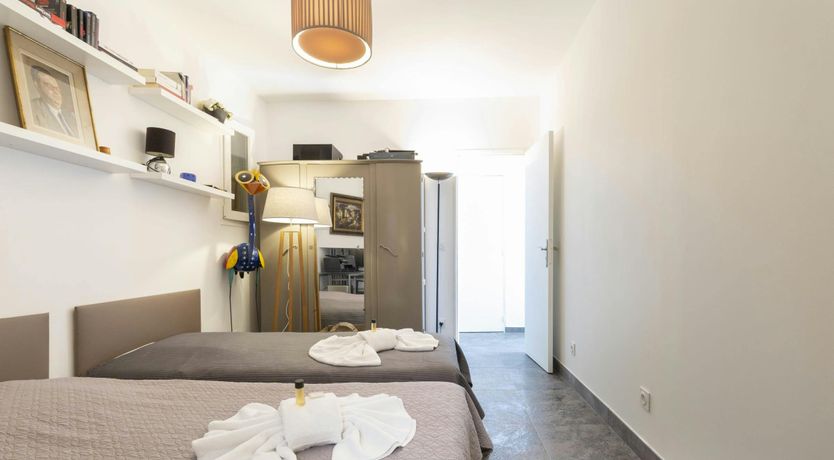 Photo of Golden Coast Path