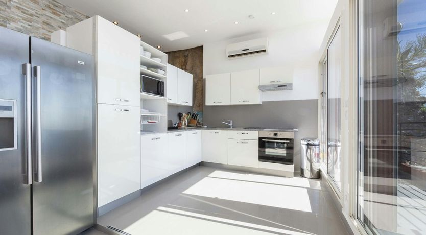 Photo of Golden Coast Path