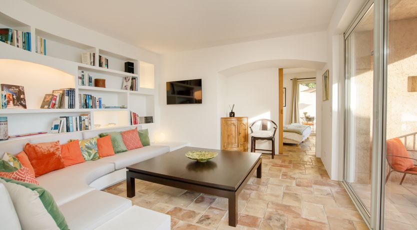 Photo of The Gulf Jewel