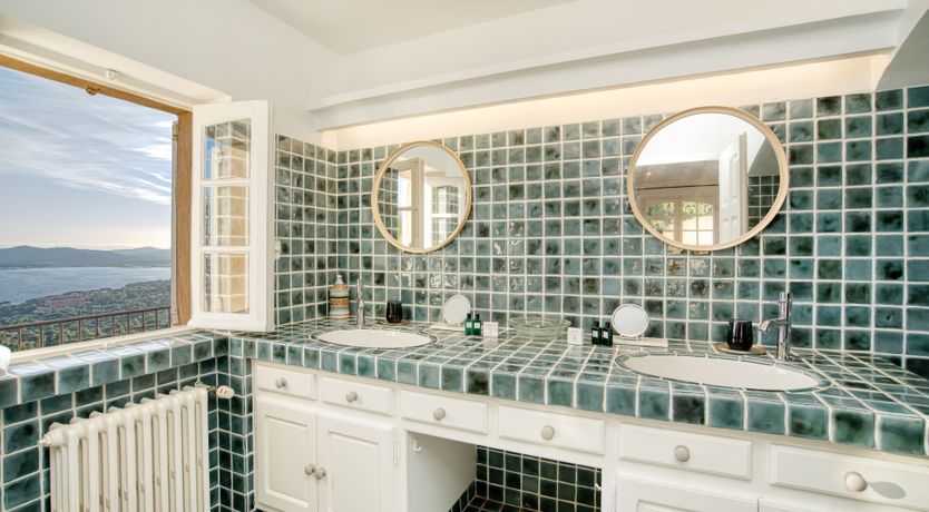 Photo of The Gulf Jewel