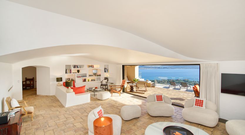 Photo of The Gulf Jewel