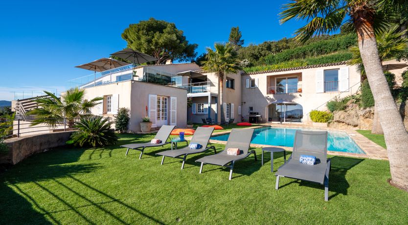 Photo of The Gulf Jewel