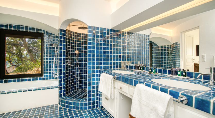 Photo of The Gulf Jewel