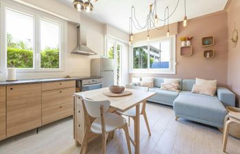 Diamond Breeze Holiday Home