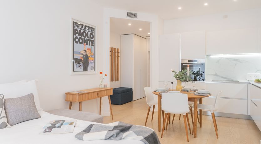 Photo of Central & White