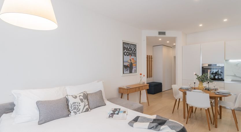 Photo of Central & White