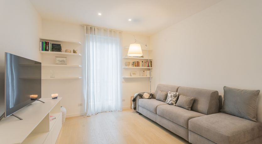 Photo of Central & White