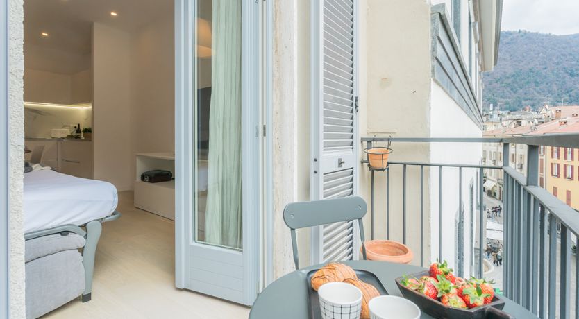 Photo of Central & White