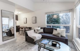 Photo of quartzite-oasis