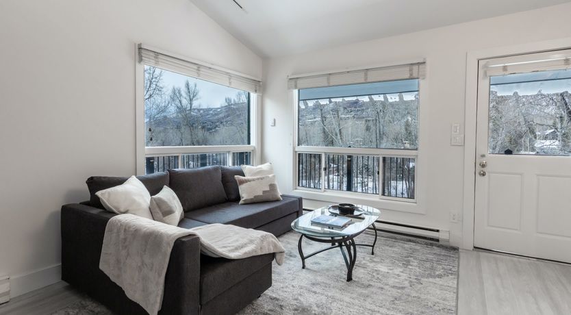 Photo of Quartzite Oasis