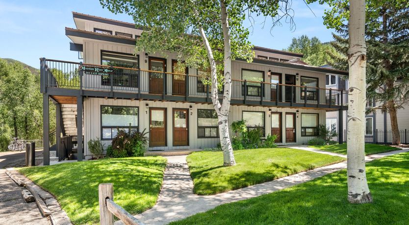 Photo of Quartzite Oasis