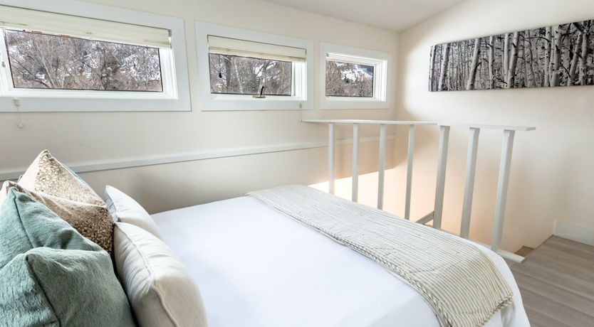 Photo of Quartzite Oasis