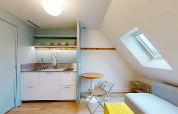 The Colour of Paris Holiday Home