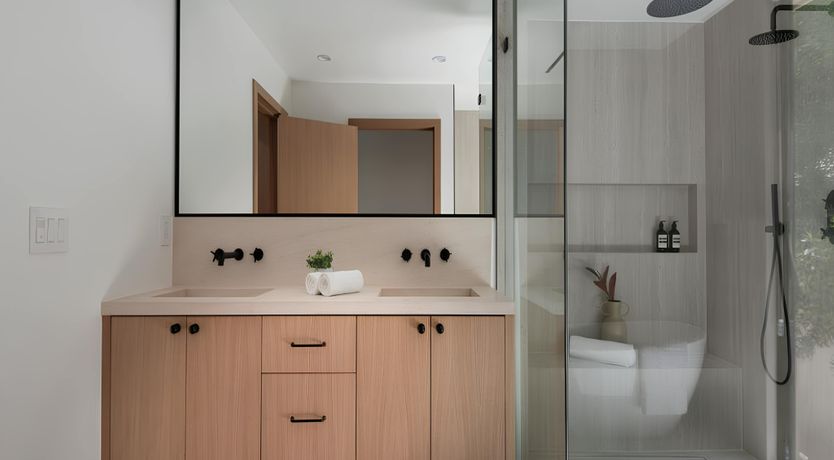 Photo of Studio City Sun