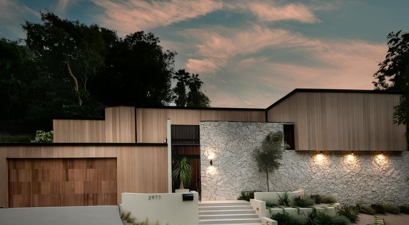 Photo of Studio City Sun