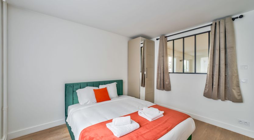 Photo of An Eiffel Walk