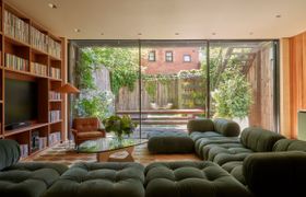 Photo of brooklyn-beauty