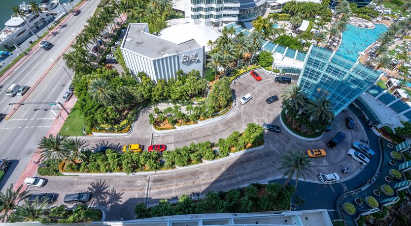 Photo of Lapis Luxury