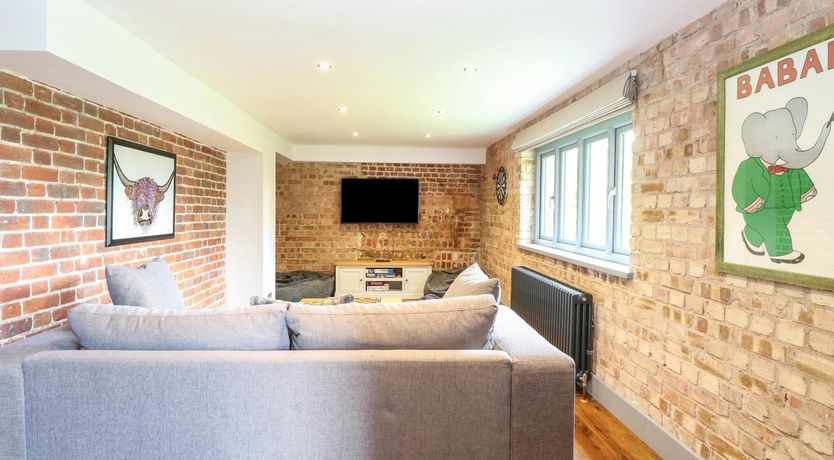 Photo of Ivy & Crimson