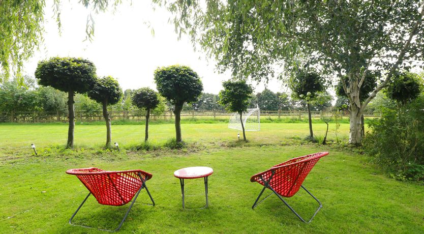 Photo of Ivy & Crimson