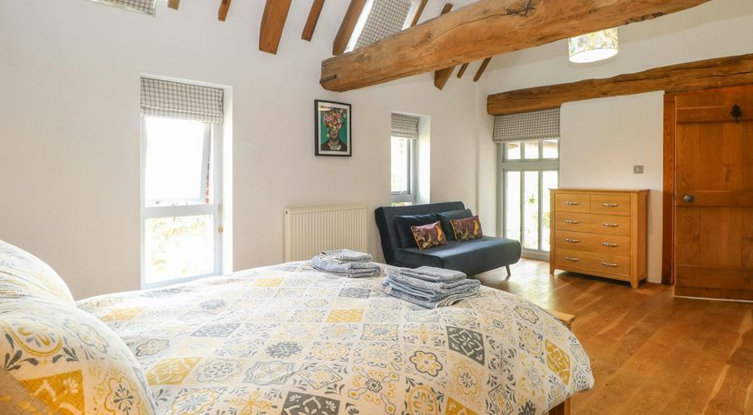 Photo of Ivy & Crimson