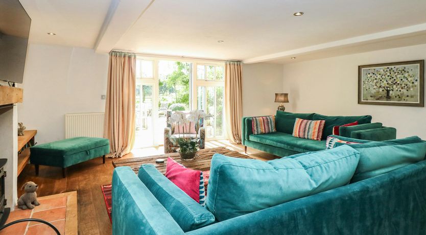 Photo of Ivy & Crimson