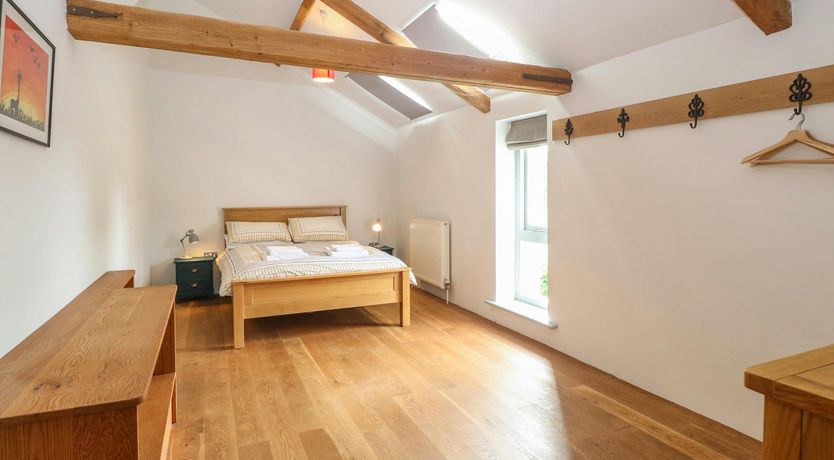 Photo of Ivy & Crimson