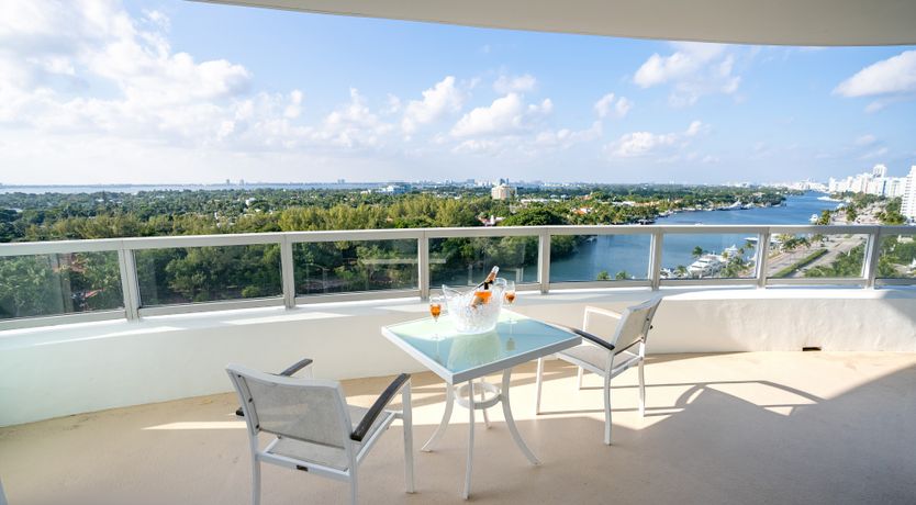 Photo of Sapphire Suite