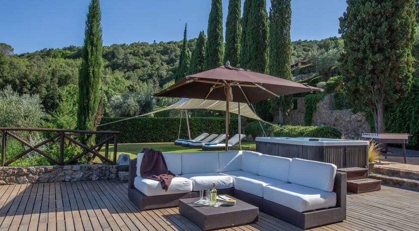 Photo of Archipelago Aura