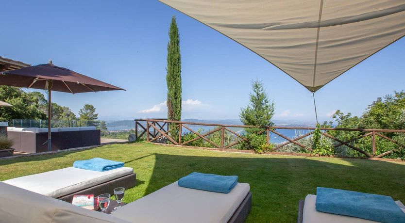 Photo of Archipelago Aura