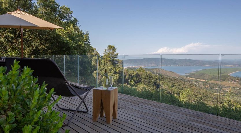 Photo of Archipelago Aura