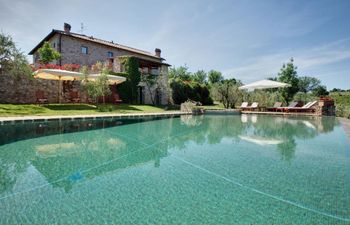 Tuscany Sunshine Holiday Home