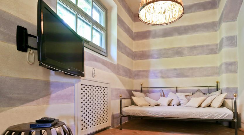 Photo of Little Vineyard