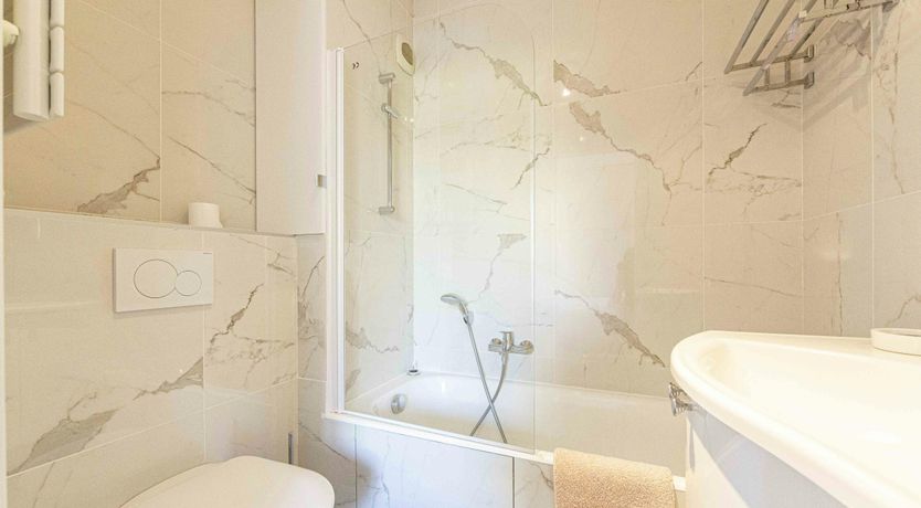 Photo of Harbour & Pearl