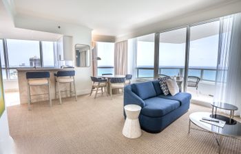 Lapis Lazuli Suite Holiday Home