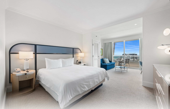 Beachfront Horizon Holiday Home