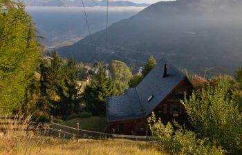 Chalet Les Portes Holiday Home