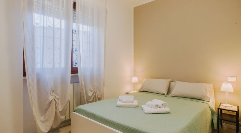 Photo of Sunflower piano terra