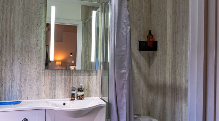 Photo of Lower Netherdowns