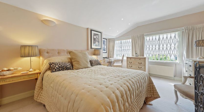 Photo of Regents Views