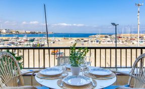 Photo of Port L'escala Apartment 7