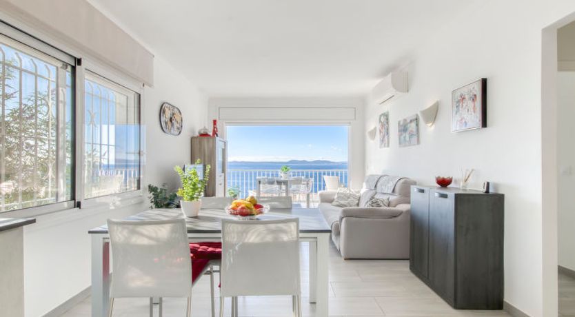 Photo of Belleza II Apartment 2