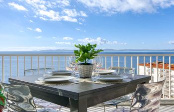 Belleza II Apartment 2 Holiday Home