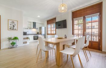 Yubal IV Apartment 4 Holiday Home