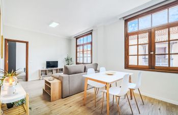 Yubal I Holiday Home