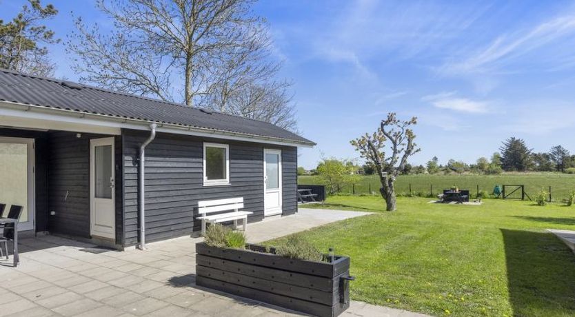 Photo of "Herwarth" - 400m from the sea