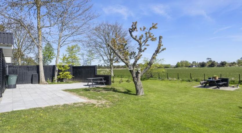 Photo of "Herwarth" - 400m from the sea