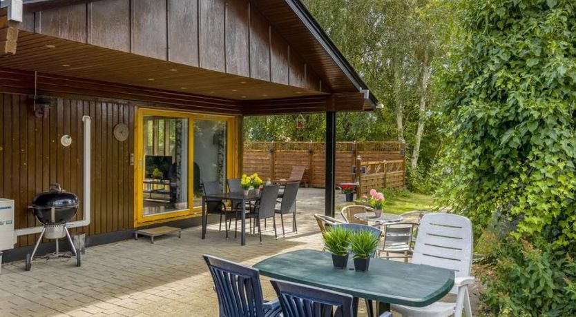 Photo of "Naema" - 500m from the sea