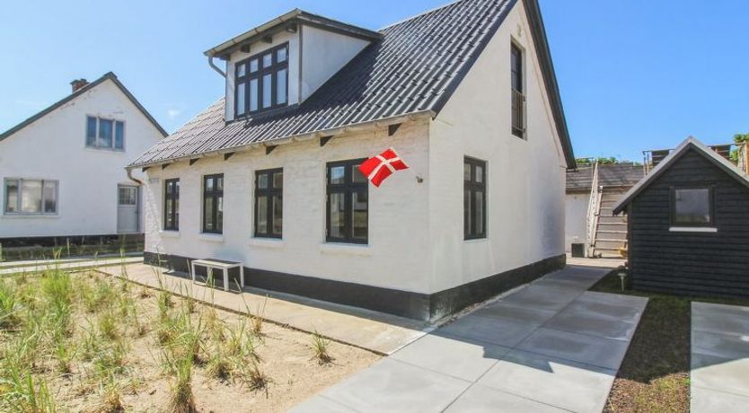 Photo of "Alberta" - 50m from the sea